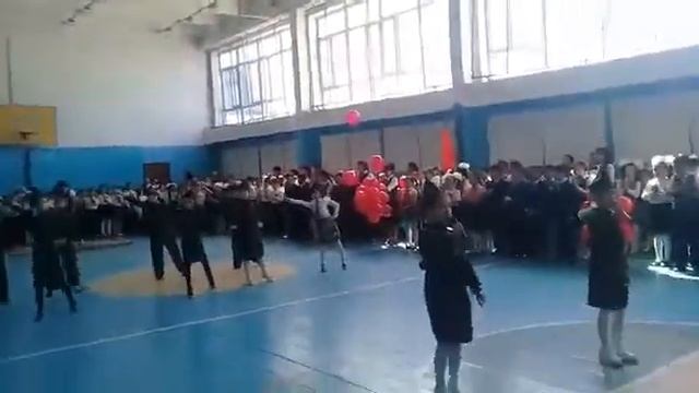 Жеңіс күніне концерт Қандыағаш қалалық 2 орта мектебі 3"Ə"класы смотреть онлайн