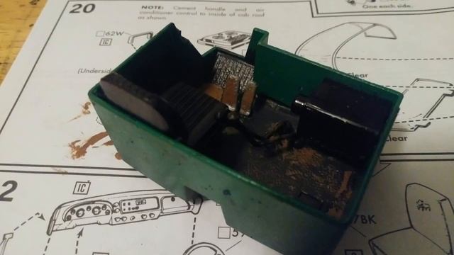 MPC Mack DM800 Heavy Duty Truck Build Part 1 смотреть онлайн