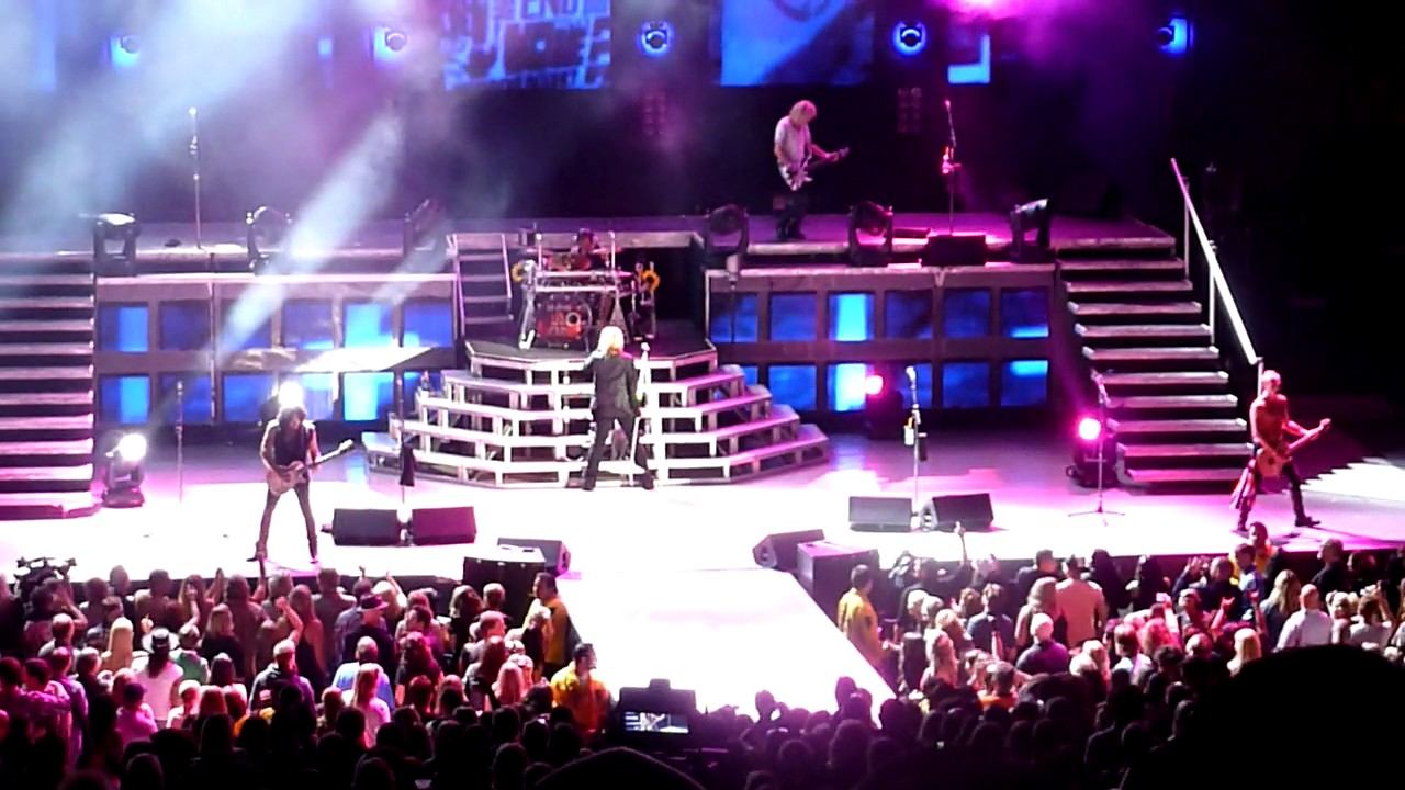 Def Leppard Gods of War Live Irvine Meadows 2012 смотреть онлайн