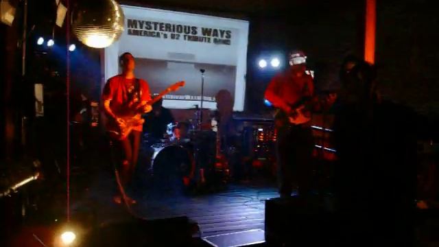 Mysterious Ways Covers Breathe 7 11 09 at Fado смотреть онлайн