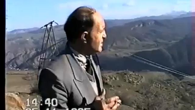 Sucayet Kelbecerli Asiq Edalet & Bu daglarin o uzunde qalibdi смотреть онлайн