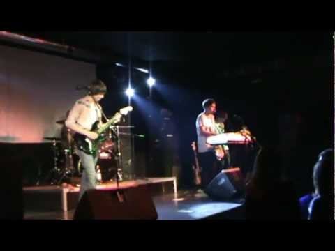 Mind of iDeal - Из спины режутся крылья (live 22.10.2012 / клуб PlanB) смотреть онлайн