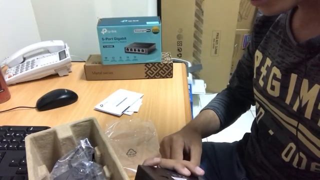 TP-Link TL-SG105E 5 Port Gigabite UnManaged Pro Switch - UnBoxing