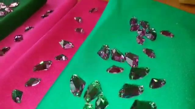 Красивое сочетание цветов и камней смотреть онлайн
