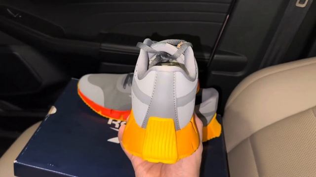 Reebok Zig Dynamica 2.0 Pure Grey Dynamic Red Running Shoes смотреть онлайн
