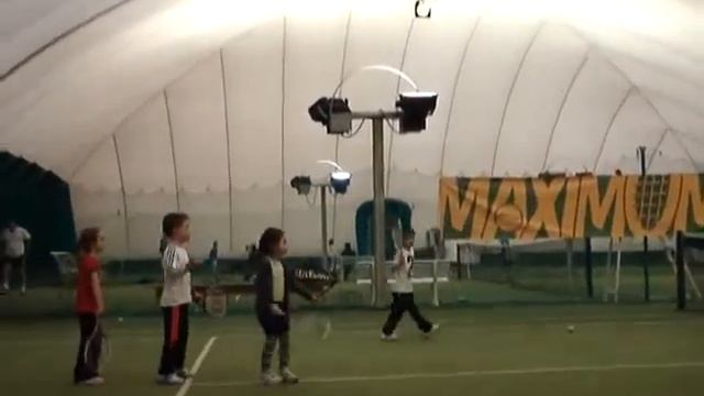 Тренировки младшей группы just-tennis.pro смотреть онлайн
