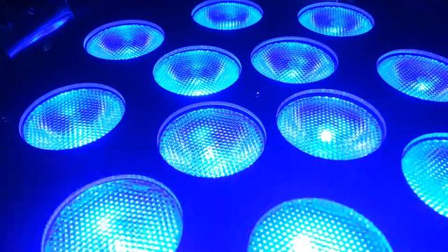 LED PAR64 12*10W LED 120W Megapower смотреть онлайн