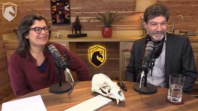 Your Questions Answered - Bret and Heather 30th DarkHorse Podcast Livestream смотреть онлайн