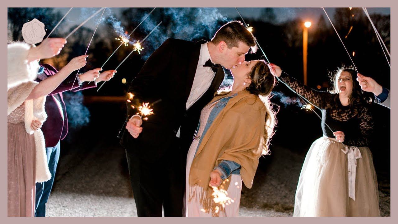 How To Photograph a Wedding Sparkler Exit смотреть онлайн