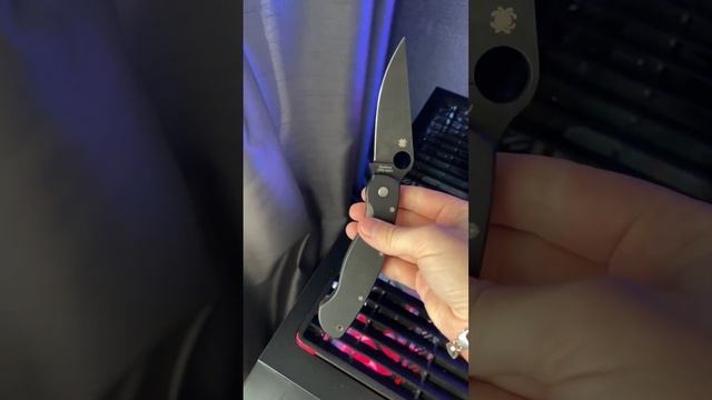 Spyderco Military смотреть онлайн