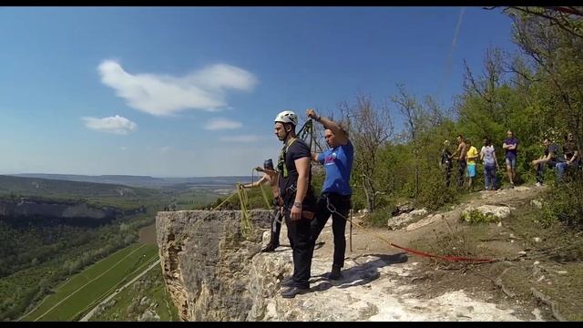 Мунтиян Андрей Качи-Кальон. Роупджампинг в Крыму с командой Скайлайн смотреть онлайн