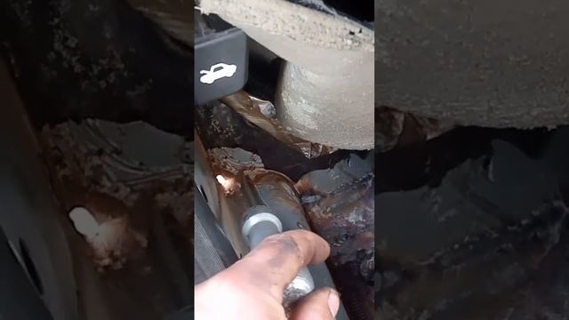 Нива тревел,нива Шевроле.попадает вода в салон смотреть онлайн