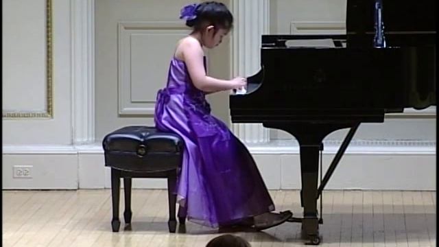 Annie Gu (8 years old), Carl Ph.E.Bach Solfeggietto смотреть онлайн