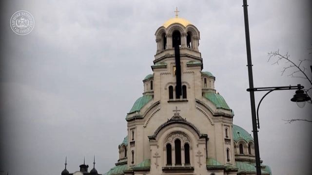 Поклонение пред упокоилия се Български патриарх Неофит в Патриаршеската катедрала смотреть онлайн