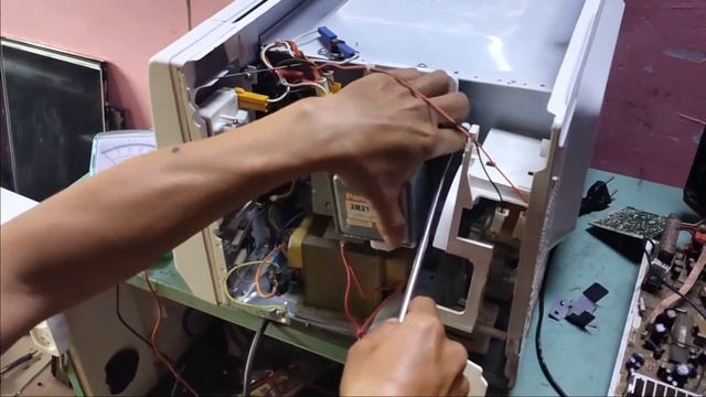 Cara perbaiki Microwave Panasonic, ada bunyi ledakan dan korslet listrik.? смотреть онлайн