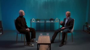 Он пришел предупредить человечество о планах Иллюминатов! Мы нужны им как батарейки..