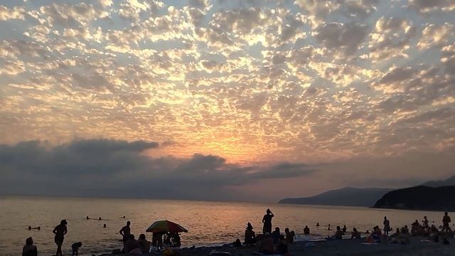 Криница пляж закат😍👍 смотреть онлайн