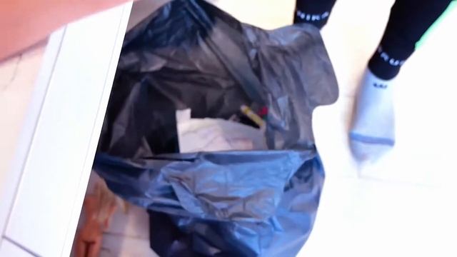 24 HOURS GENERAL CLEANING near Milana! смотреть онлайн