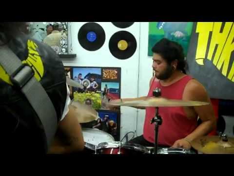 thrillbillyz(2) смотреть онлайн
