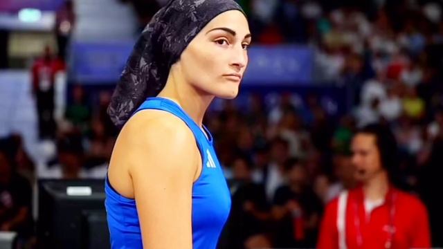 Angela Carini Crying Reaction after Withdraw from Fighting Imane Khelif Being 'Male' Paris Olympics смотреть онлайн