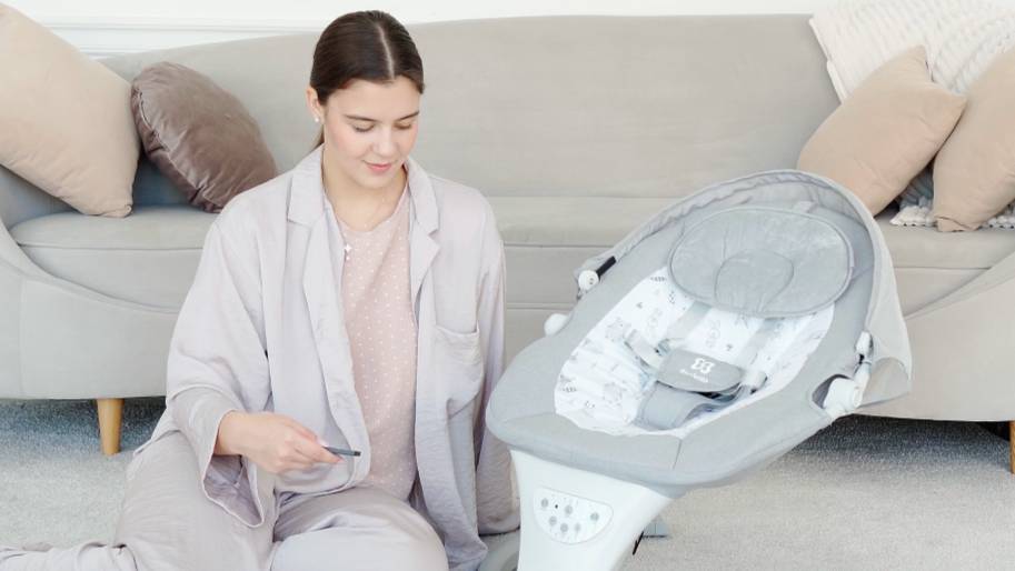 Электрокачели для малыша выручат молодую маму ✨ смотреть онлайн