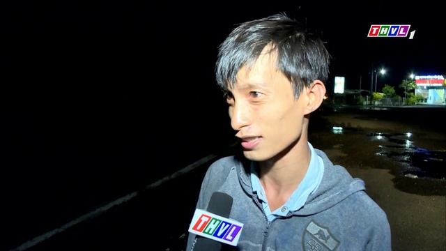 THVL | Thiếu đèn chiếu sáng trên QL 1 tiềm ẩn tai nạn giao thông смотреть онлайн