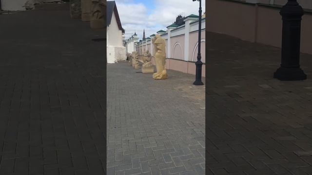 загадочные скульптуры в Казани. смотреть онлайн