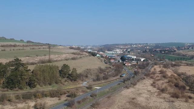 Czech train in residental areal and nature (7) смотреть онлайн