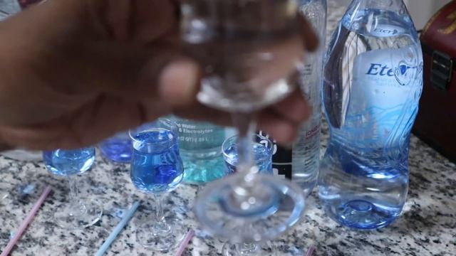 PH Test on Alkaline-Arrowhead Water-Eternal-Essentia-8.8 Perfect Hydration-Alkanine 9 смотреть онлайн