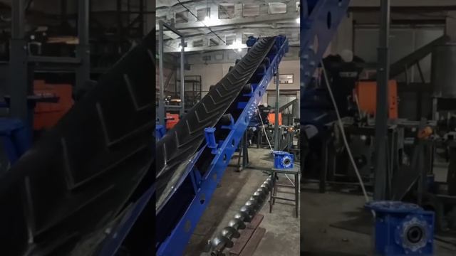 Тестируем наш ленточный транспортёр смотреть онлайн