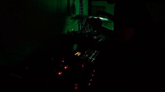 DAWLESS SYNTH JAM _ 2021-06-30 _ Electron Digitakt / Arturia Minibrute2 / Volca Keys смотреть онлайн