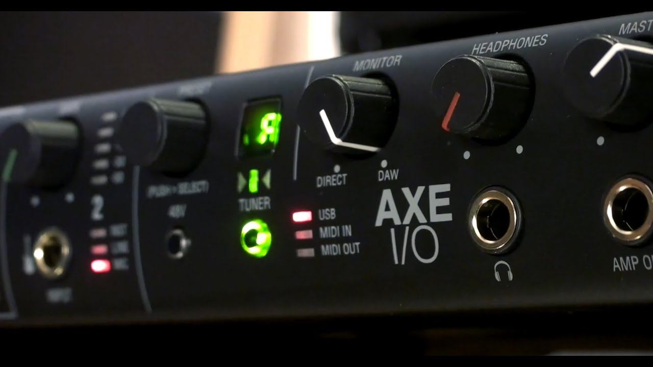 IK Multimedia's Axe I/O Solo guitar interface смотреть онлайн
