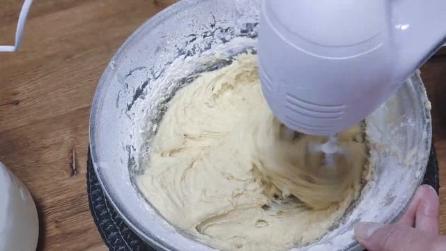 Kuglof sa limunom/Zitronenkuchen/Fluffy lemon cake смотреть онлайн