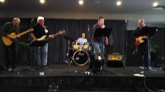 Paranoid - Black Sabbath смотреть онлайн