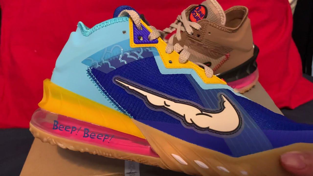 Nike LeBron 18 Low Wile E. vs Roadrunner Space Jam Review смотреть онлайн