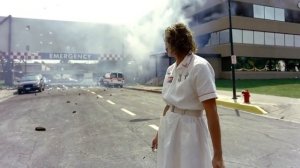 Джокер взорвал больницу. (Тёмный рыцарь)