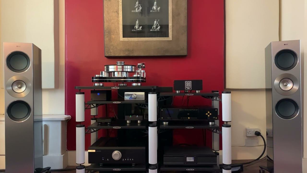 Dominique Fils-Aimé -Birds + Auralic Aries Mini + Chord Qutest DAC + Musical Fidelity AMS 35i + KEF смотреть онлайн