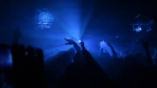 Все ищут эту песню💓💙💕❤😍💚 королева танцпола 💋💋💋💋 смотреть онлайн