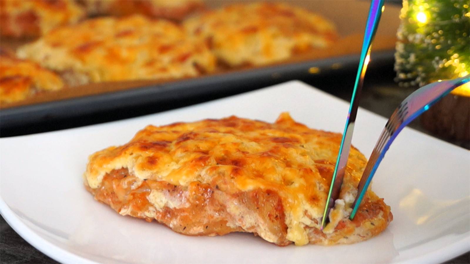 Если хочу вкусного «мясо по - французски», готовлю его так. Сочнее и вкуснее не бывает смотреть онлайн