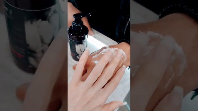 Запуск нового продукта от "LadaSlavka"- крем для рук и тела с ароматом морского бриза🤩 смотреть онлайн