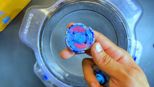 Galaxy Pegasus And Cosmic Pegasus Vs Lighting L Drago Beyblade Fight 😍