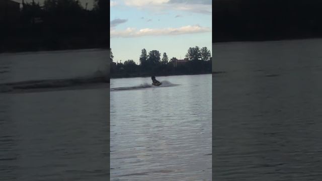 Я и дети на гидроцикле на Неве покатушки#Shorts смотреть онлайн