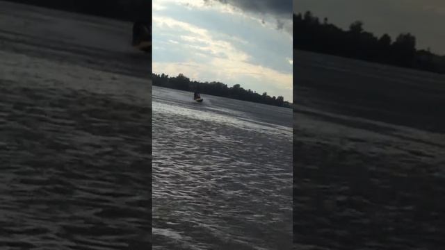 Нева 2015 покатушки на гидроцикле#Shorts смотреть онлайн