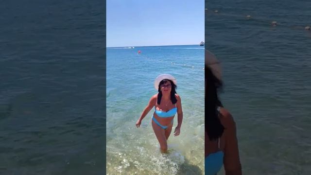 Вода холодная, но мы купаемся 29.06.24. смотреть онлайн
