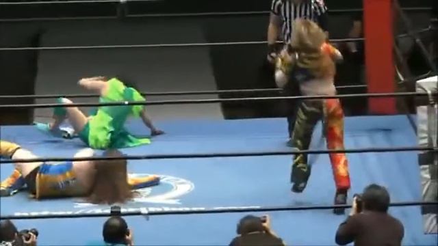 Neko Nitta vs Mochi Miyagi vs Kyuuri смотреть онлайн
