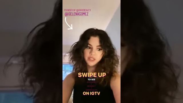 SELENA GOMEZ With Curly Hair смотреть онлайн