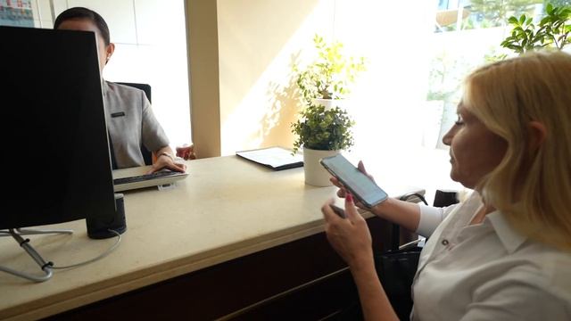 Meet the Safir: Cristine Mangubat - Front Desk Agent - Jannah Marina Hotel Apartments смотреть онлайн
