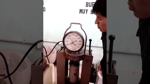 RUPTURA DE LA BRIQUETA 3 смотреть онлайн