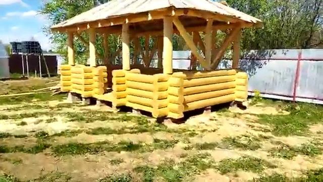 2023 Май. Часть 2. Чистый сруб бани с террасой на сваях + беседка 3х5 с фундаментом на блоках. смотреть онлайн