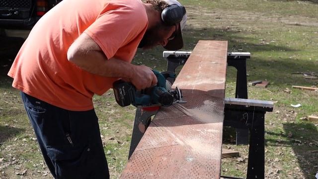 CUTTING STAIRS | BUILDING A HOMESTEAD смотреть онлайн